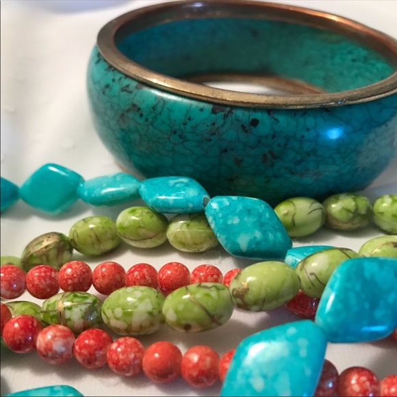 9” Turquoise colored wooden bangle with gold trim - Picture 1 of 4
